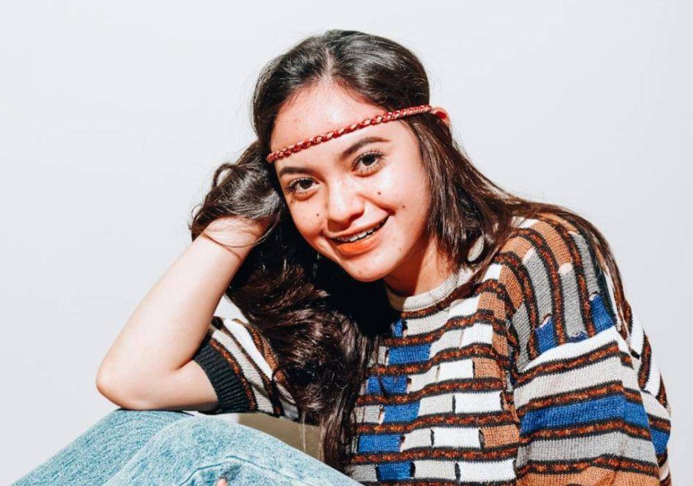 Ilustrasi tersenyum (pexels.com/hakim santoso)