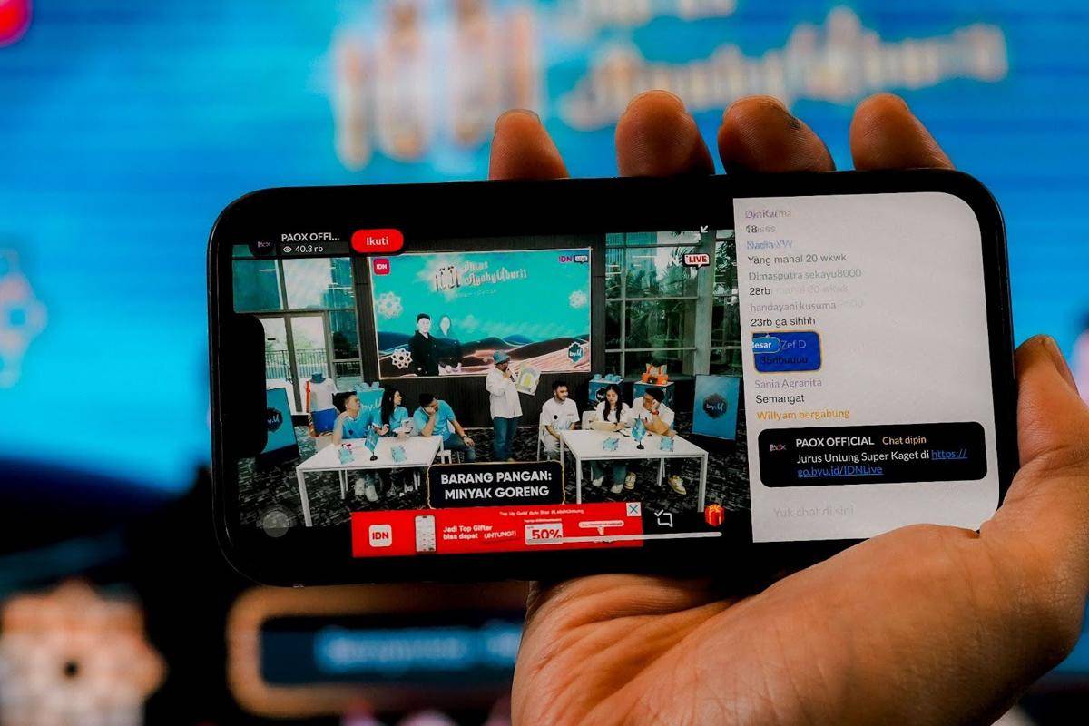 Livestreaming session from the IDN App at the 1001 Jurus Ngabuburit event.jpeg