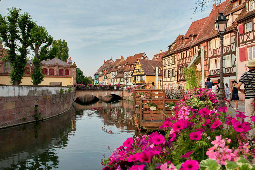 Alsace, Prancis (unsplash.com/Vered Caspi)