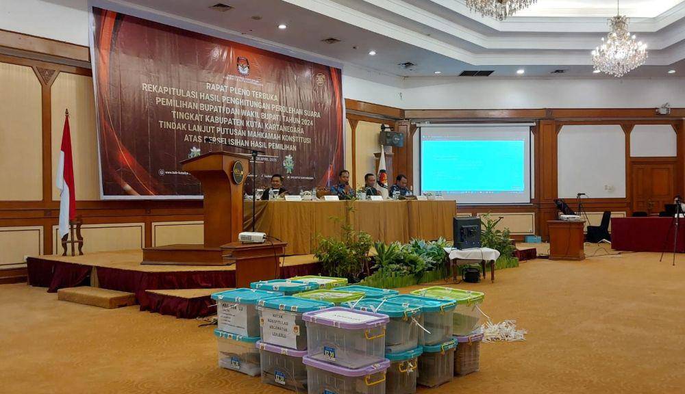 Berdasarkan hasil rekapitulasi suara yang dilakukan KPU Kukar, Paslon Aulia-Rendi unggul dengan jumlah suara mencapai 209 ribu lebih. (Dok. Istimewa)