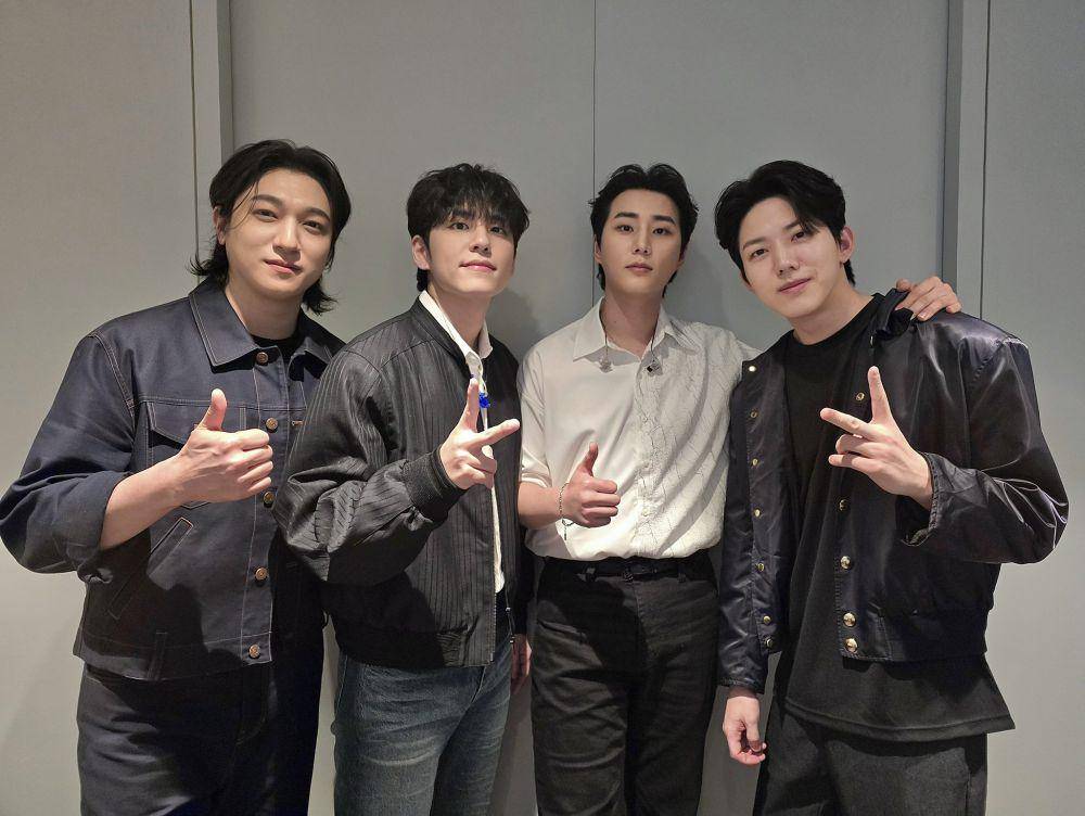 DAY6 (x.com/day6official)