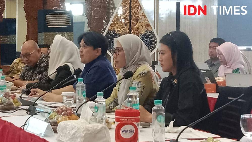 Wakil Ketua Komisi XIII DPR RI Rinto Subekti dan anggotanya. (IDN Times/Fariz Fardianto)