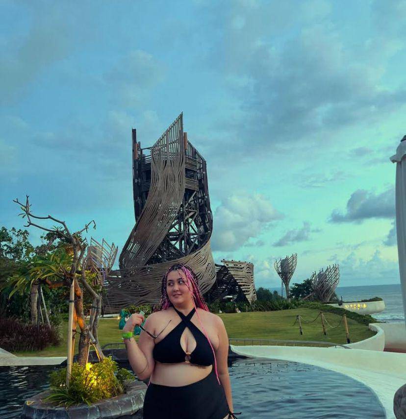 potret penampilan terkini Talitha Curtis (Instagram.com/talithacurtis_)