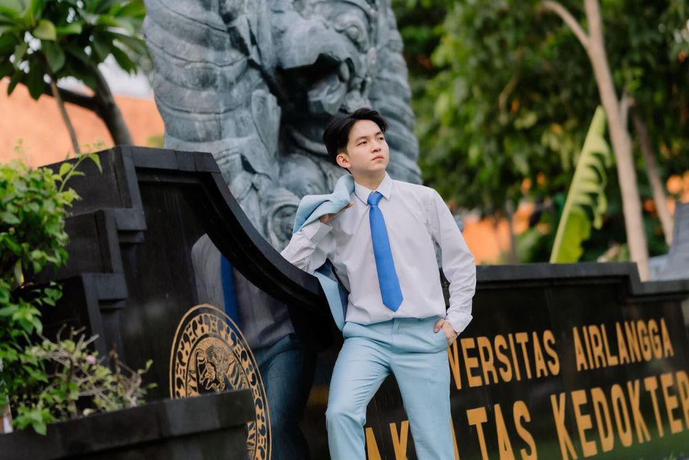7 Potret Wisuda Maxwell Clash of Champions, Sah Sarjana Kedokteran
