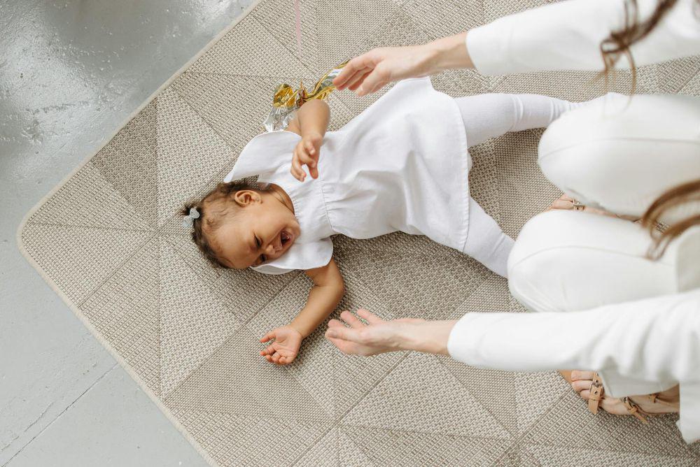 4 Perbedaan Tantrum dan Sensory Meltdown pada Anak, Pahami!