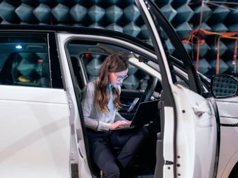 ilustrasi remap mobil (pexels.com/ThisIsEngineering)