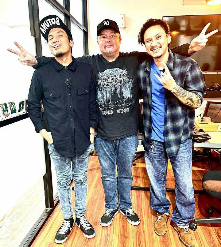 potret Desta di persemayaman Ricky Siahaan (instagram.com/rickysiahaan)
