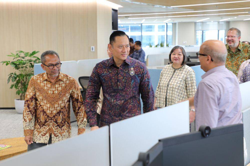 Menko AHY hadiri FGD soal pengelolaan sampah. (Dok. Kemenko Infrastruktur)