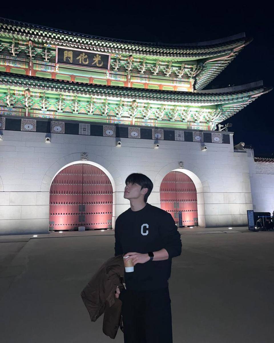 Lee Min Jae (instagram.com/__minnjaee_)