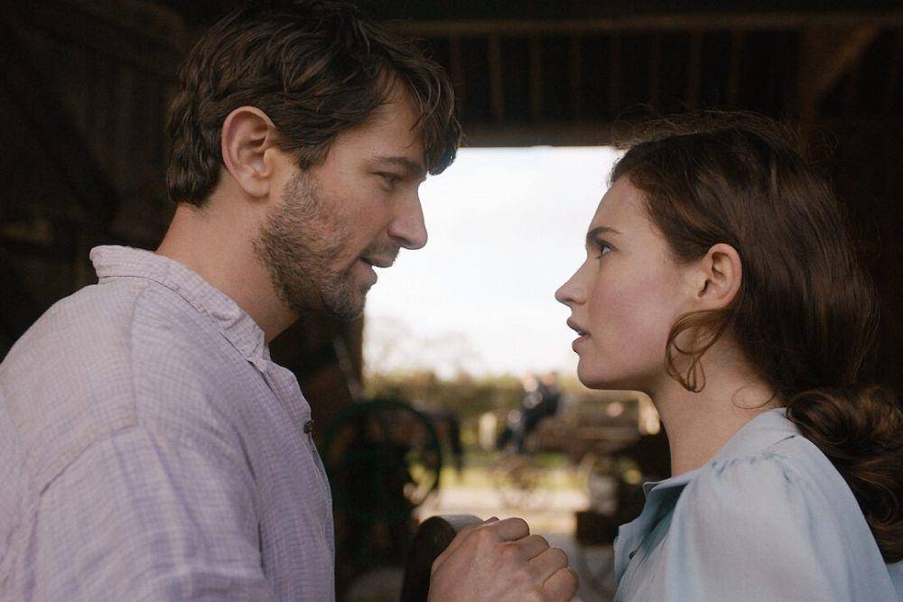 The Guernsey Literary and Potato Peel Pie Society (dok. Netflix/ The Guernsey Literary and Potato Peel Pie Society)