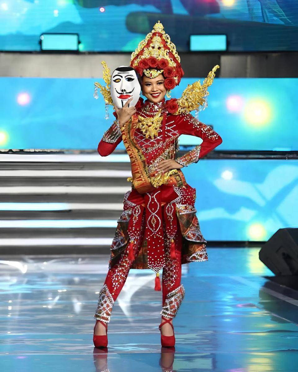 Potret Puteri Indonesia Kepulauan Riau 2 2025, Fidya Adystiara (instagram.com/officialputeriindonesia)