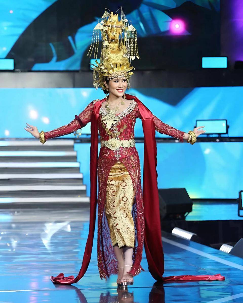 Potret Puteri Indonesia Sumatra Selatan 2 2025, Badia Inaya Sazrade (instagram.com/officialputeriindonesia)
