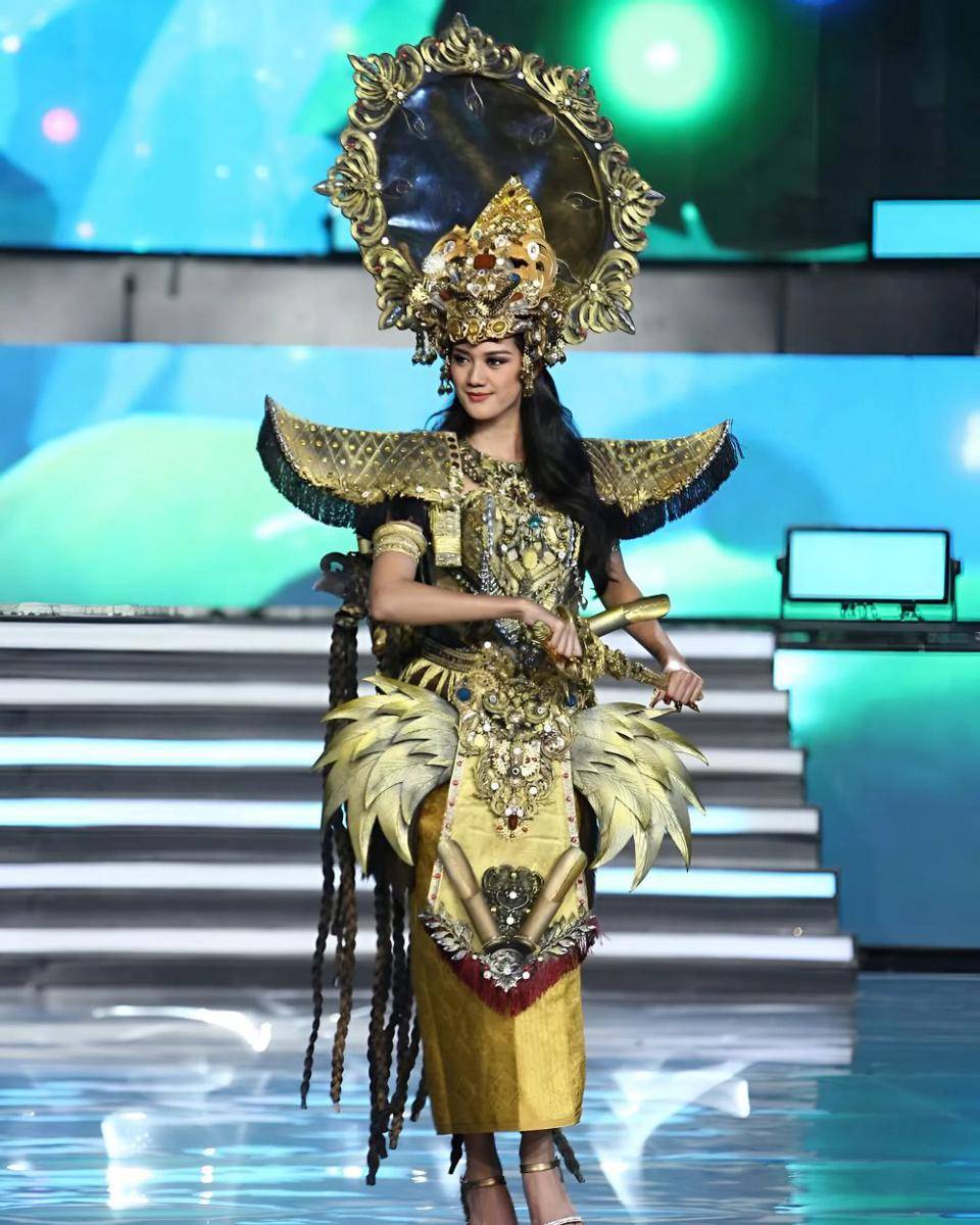 Potret Puteri Indonesia Jawa Barat 2025, Ratu Ayu Salsabila (instagram.com/officialputeriindonesia)