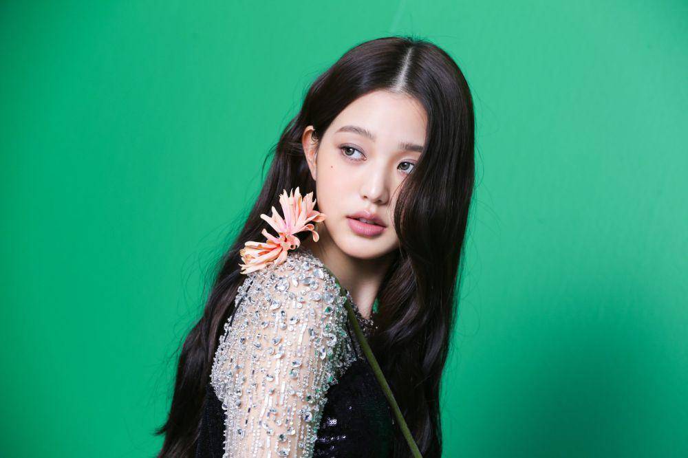 Wonyoung (x.com/IVEstarship)