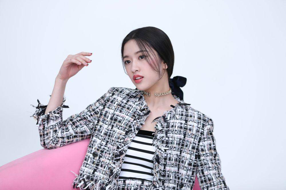 Yujin (x.com/IVEstarship)