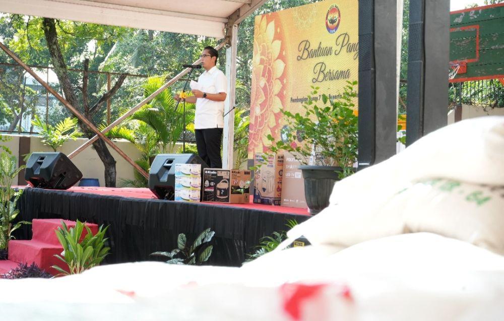 Indian Sosial Komunitas Bantu 7 Ton Beras dan 700 Paket Sembako