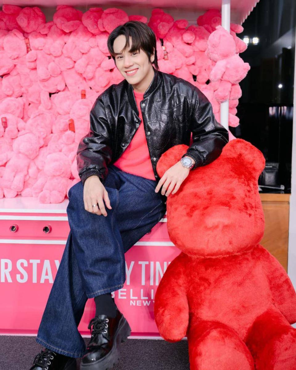outfit starboy ala Nanon Korapat (instagram.com/nanon_korapat)