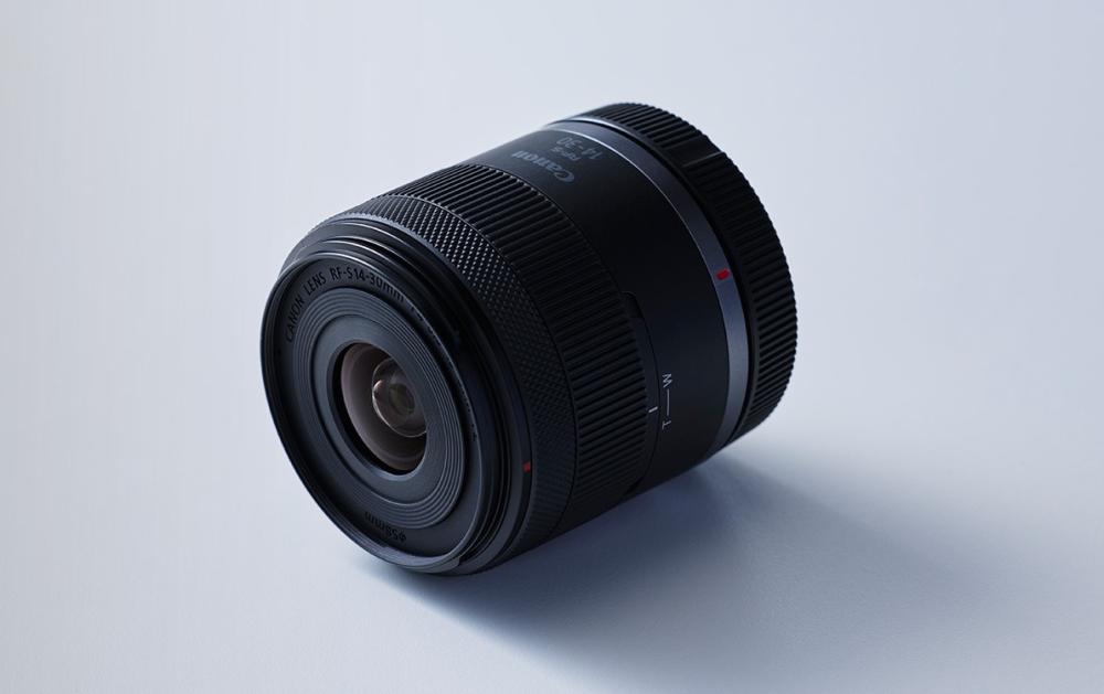Canon RF-S14-30mm f/4-6.3 IS STM PZ, Lensa Wajib untuk Konten Kreator