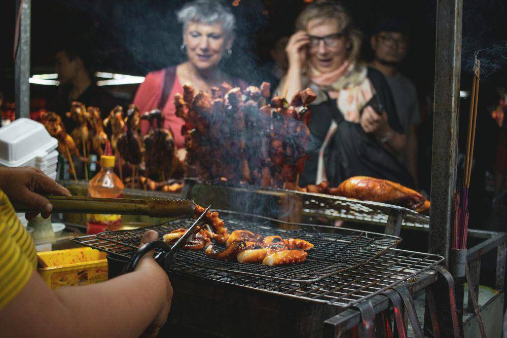 Ilustrasi street food (pexels.com/Pragyan Bezbaruah)