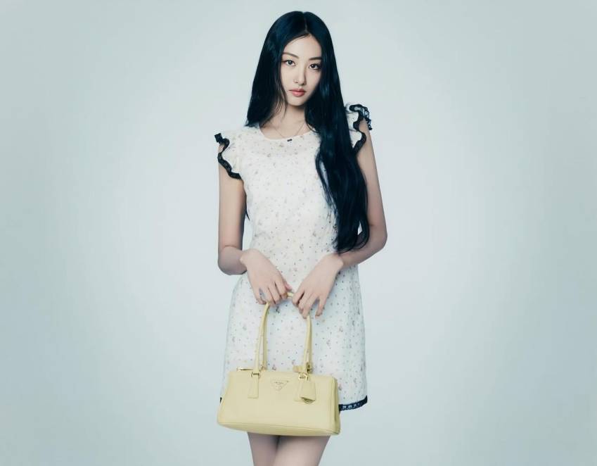 Gawon (instagram.com/prada)