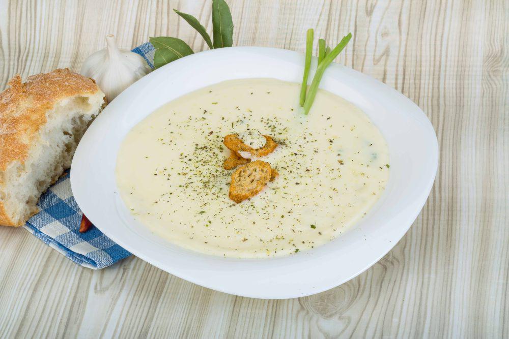 ilustrasi cream soup (vecteezy.com/ Andrey Starostin)