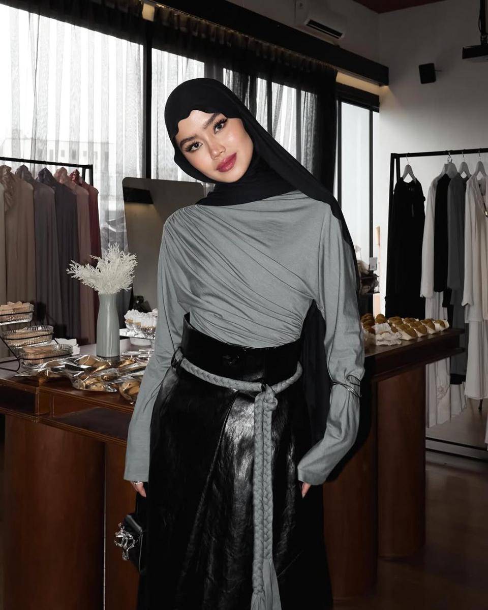 padu padan maxi skirt ala Sashfir (instagram.com/sashfir)