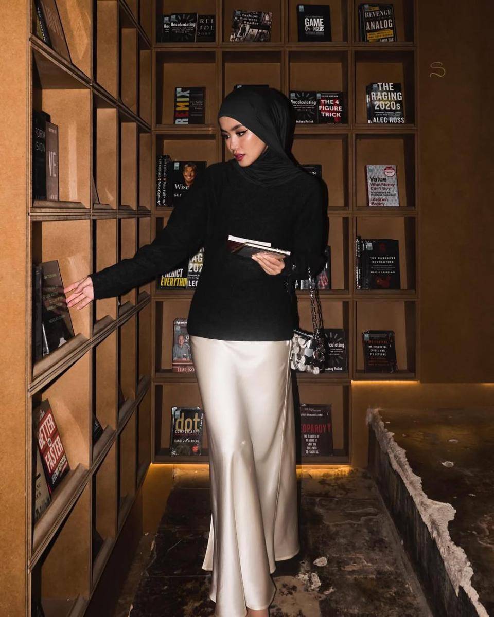 padu padan maxi skirt ala Sashfir (instagram.com/sashfir)