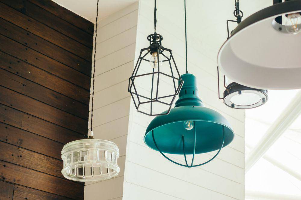 Ilustrasi lampu gantung (freepik.com/lifeforstock)