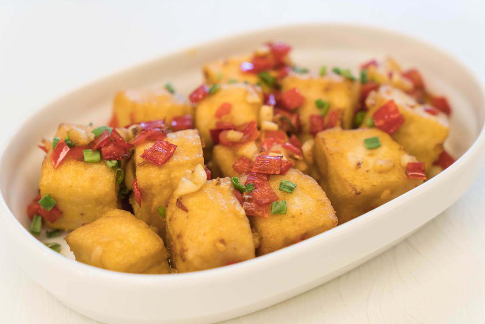 5 Tips Membuat Tahu Garam Cabe yang Renyah dan Pedas