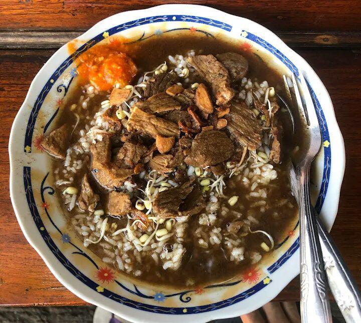 7 Rawon Hidden Gems di Jakarta untuk Makan Siang, Harga Terjangkau!