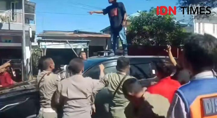 Polisi Periksa Mahasiswa Soal Perusakan Mobil Dinas Wabup Bima