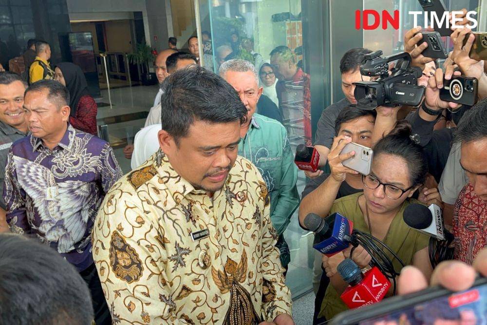 Gubernur Sumatra Utara, Bobby Nasution di KPK (IDN Times/Aryodamar)