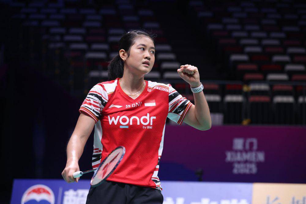Ganda putri Febriana Dwipuji Kusuma/Amalia Cahaya Pratiwi melawan Inggris di fase Grup D Piala Sudirman 2025 (dok. PP PBSI)