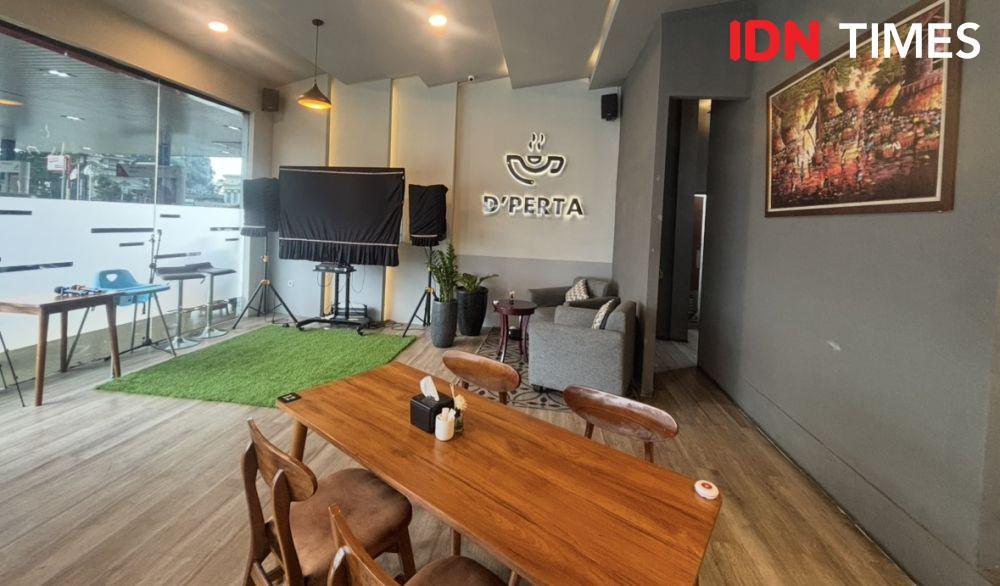 Berlokasi di SPBU, Kafe D'Perta Tawarkan Konsep Lounge yang Cozy