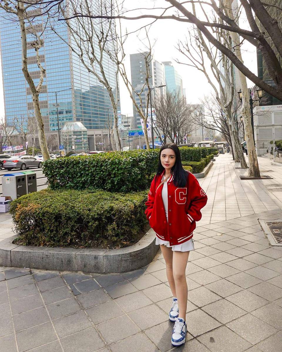gaya OOTD ala pemain film 'Mendadak Dangdut' (2025) (instagram.com/wikasalim)