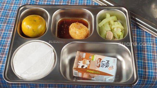 pembagian-makan-bergizi-gratis-di-tasikmalaya