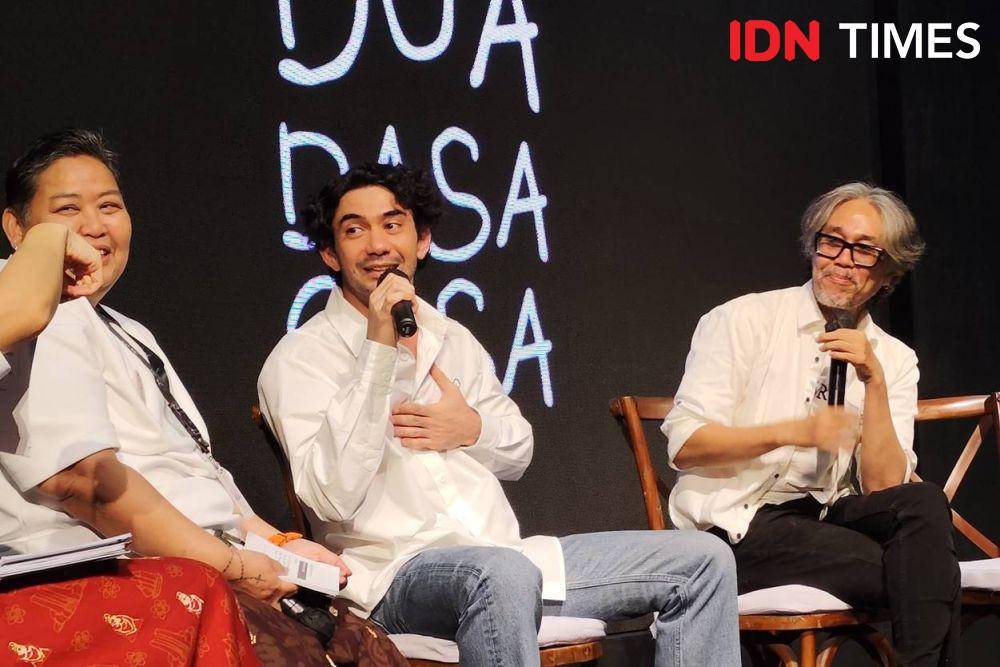 Reza Rahadian di konferensi pers "Refleksi Dua Dasarasa Reza Rahadian," Jakarta, Senin (28/4/2025) (dok. IDN Times/Shandy Pradana)