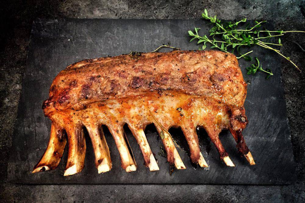 ilustrasi bone-in steak (pexels.com/pascal claivaz)
