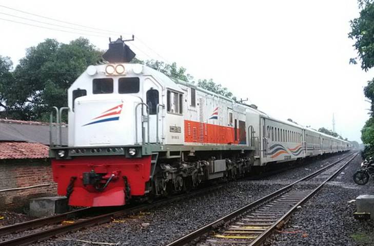 potret kereta api (commons.wikimedia.org/Syaifan Bahtiar Nirwansyah)