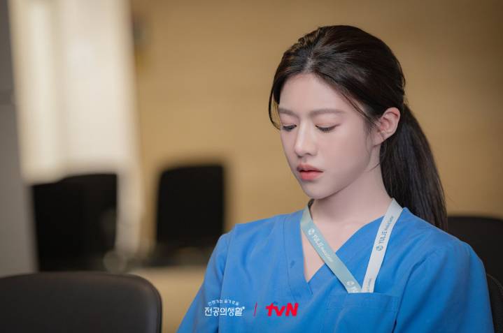 cuplikan drama Resident Playbook (dok. tvN/Resident Playbook)