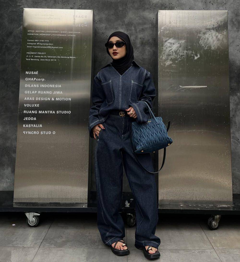 OOTD ala Thafanya Sabila (instagram.com/thafanyads)