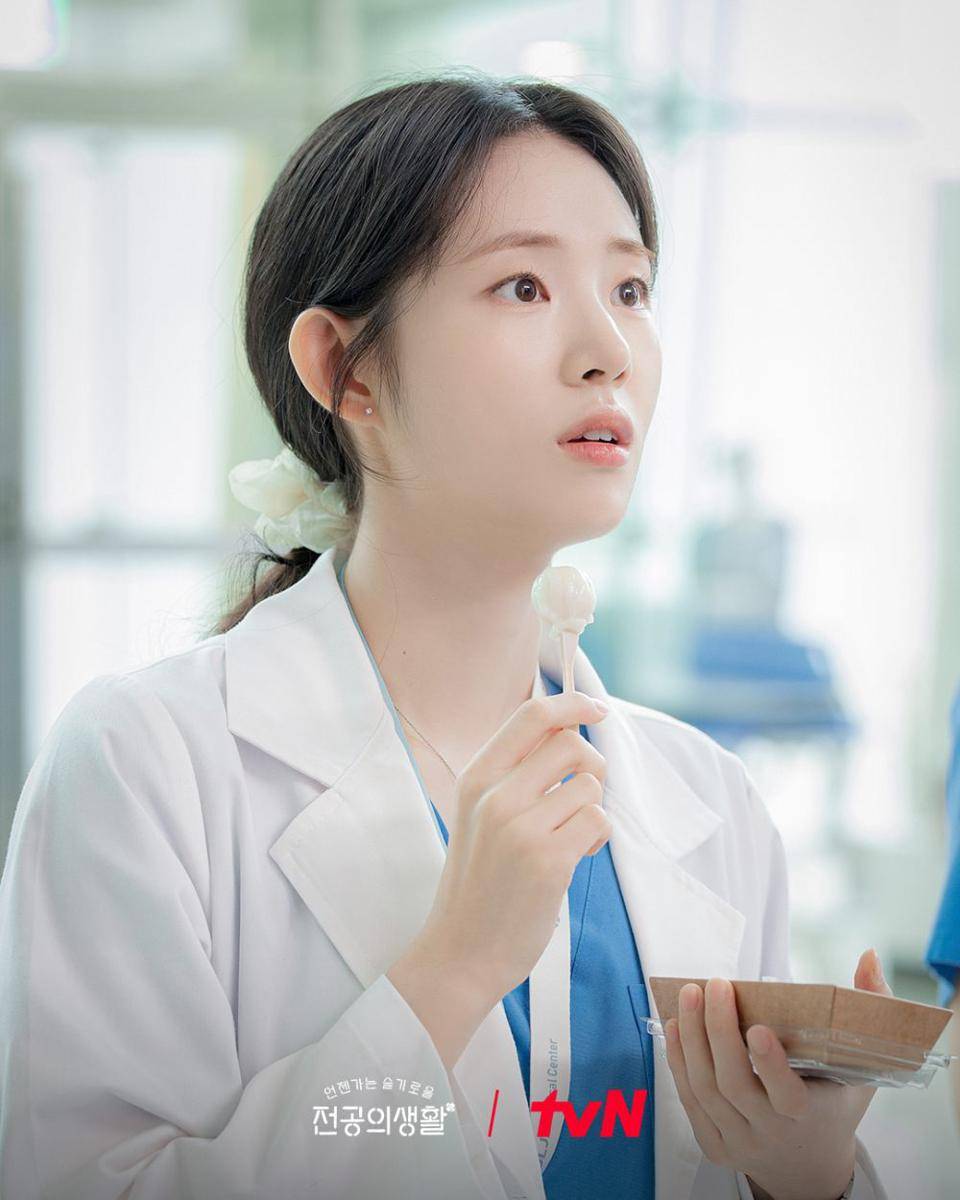 Shin Shi Ah di KDrama Resident Playbook (instagram.com/tvn_drama)