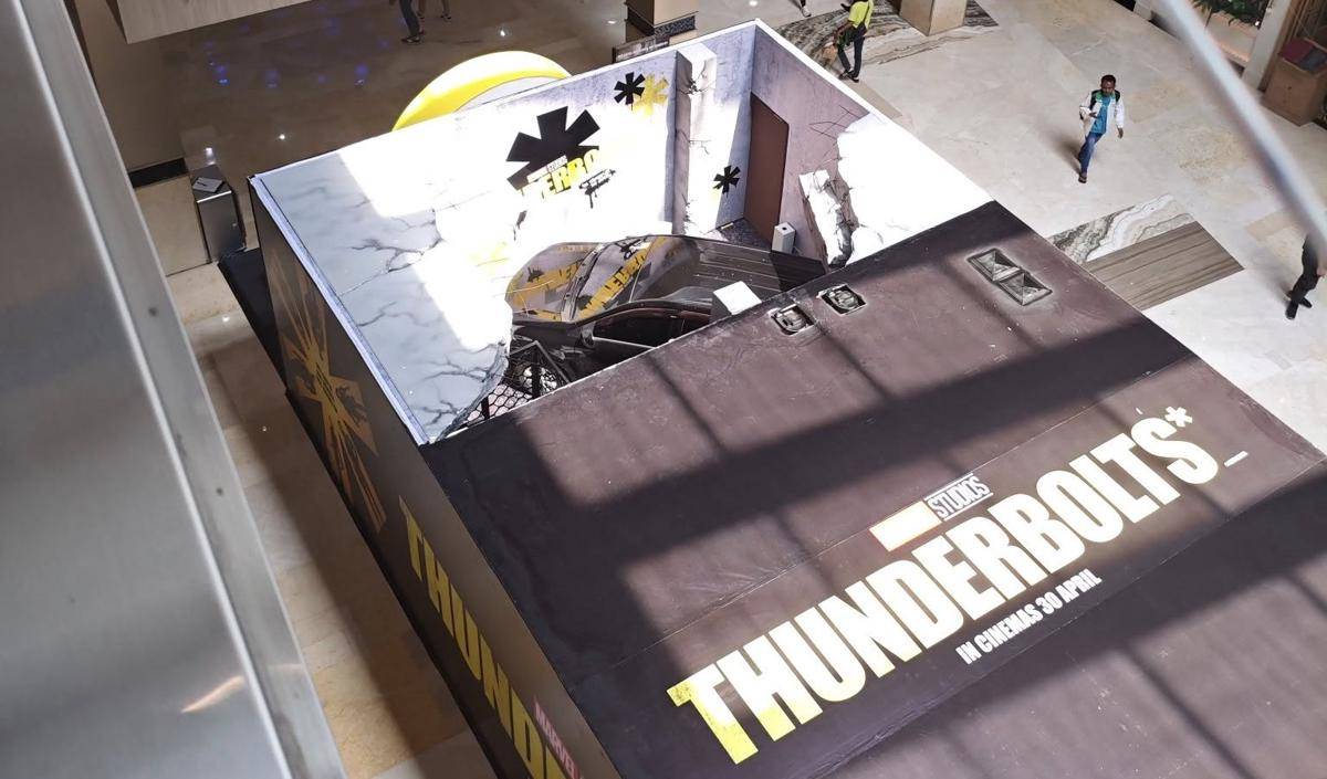 Instalasi Film Thunderbolts di Kota Kasablanka