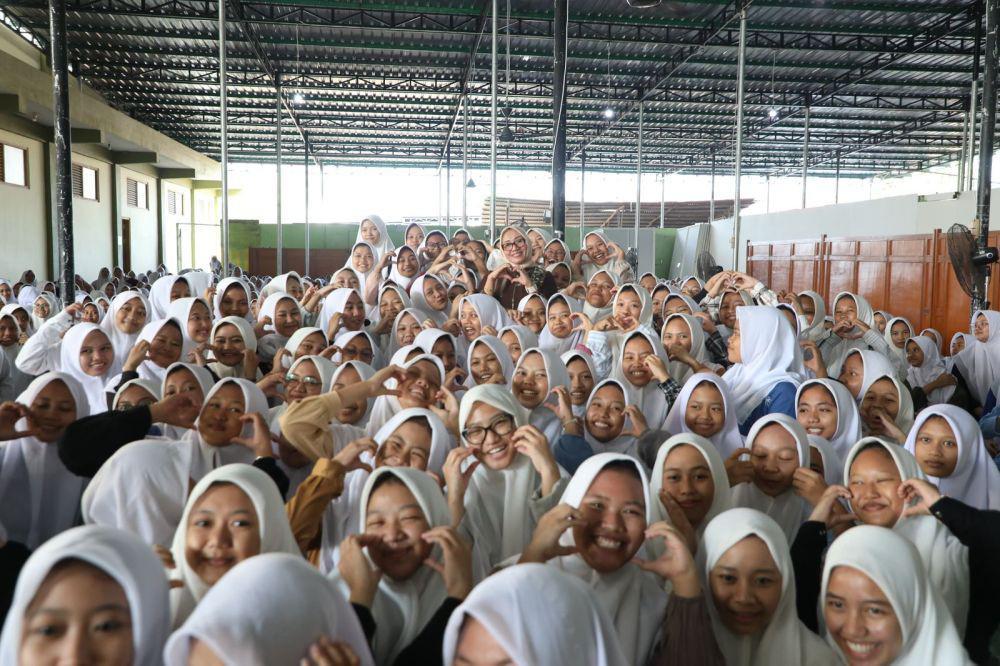Beasiswa Santri Narasi Ilusi; Membendung Pesantren Menuju Mati