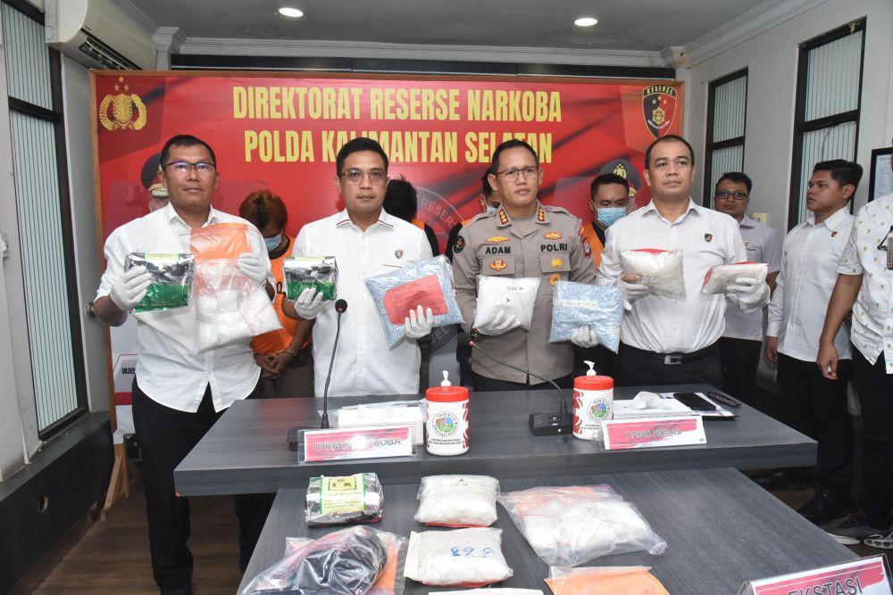 Polda Kalsel Bongkar Jaringan Narkoba Bandar Besar Fredy Pratama