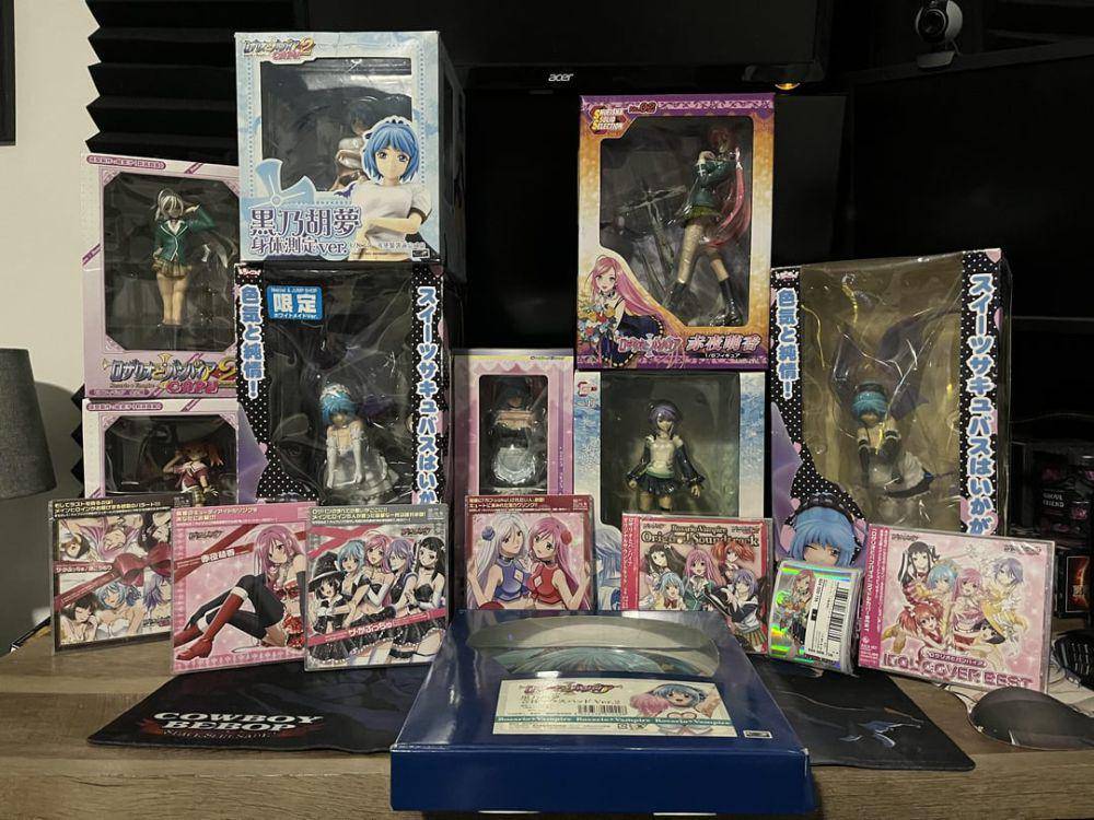 potret koleksi Rosario + Vampire (reddit.com/user/Over_Dog6290)