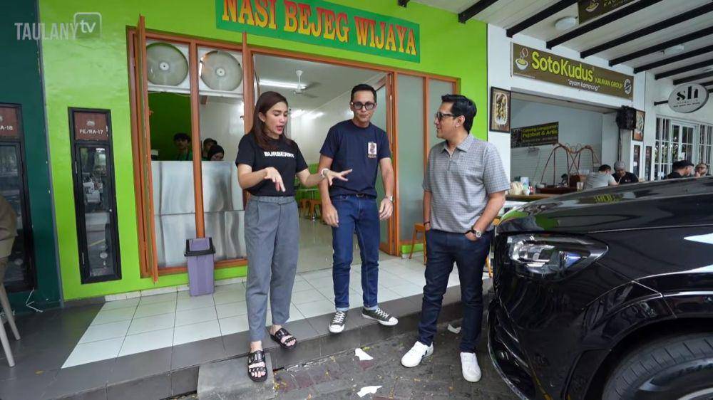 warung makan Ussy dan Andhika (YouTube.com/Taulany TV)