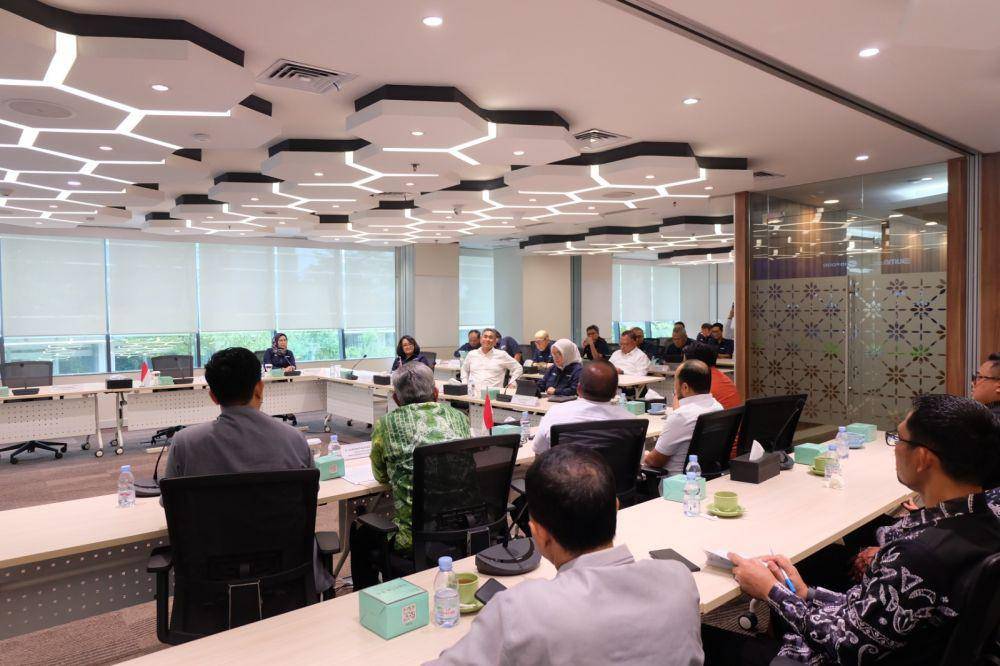 PT Berdikari menerima kunjungan kerja Komisi II DPRD Provinsi Kalimantan Selatan di Jakarta, Senin (28/4/2025).. (Dok. Berdikari)