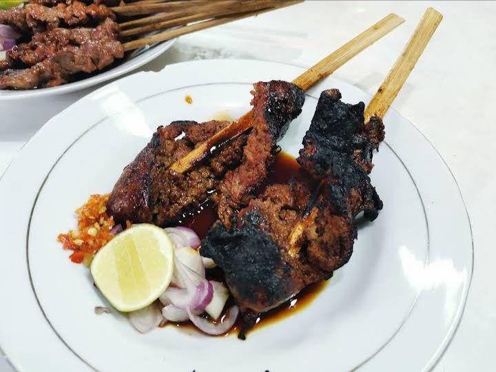 potret menu sate buntel di Sate dan Gule Kambing 29 (google.com/maps/Eriandra Budhisurya)