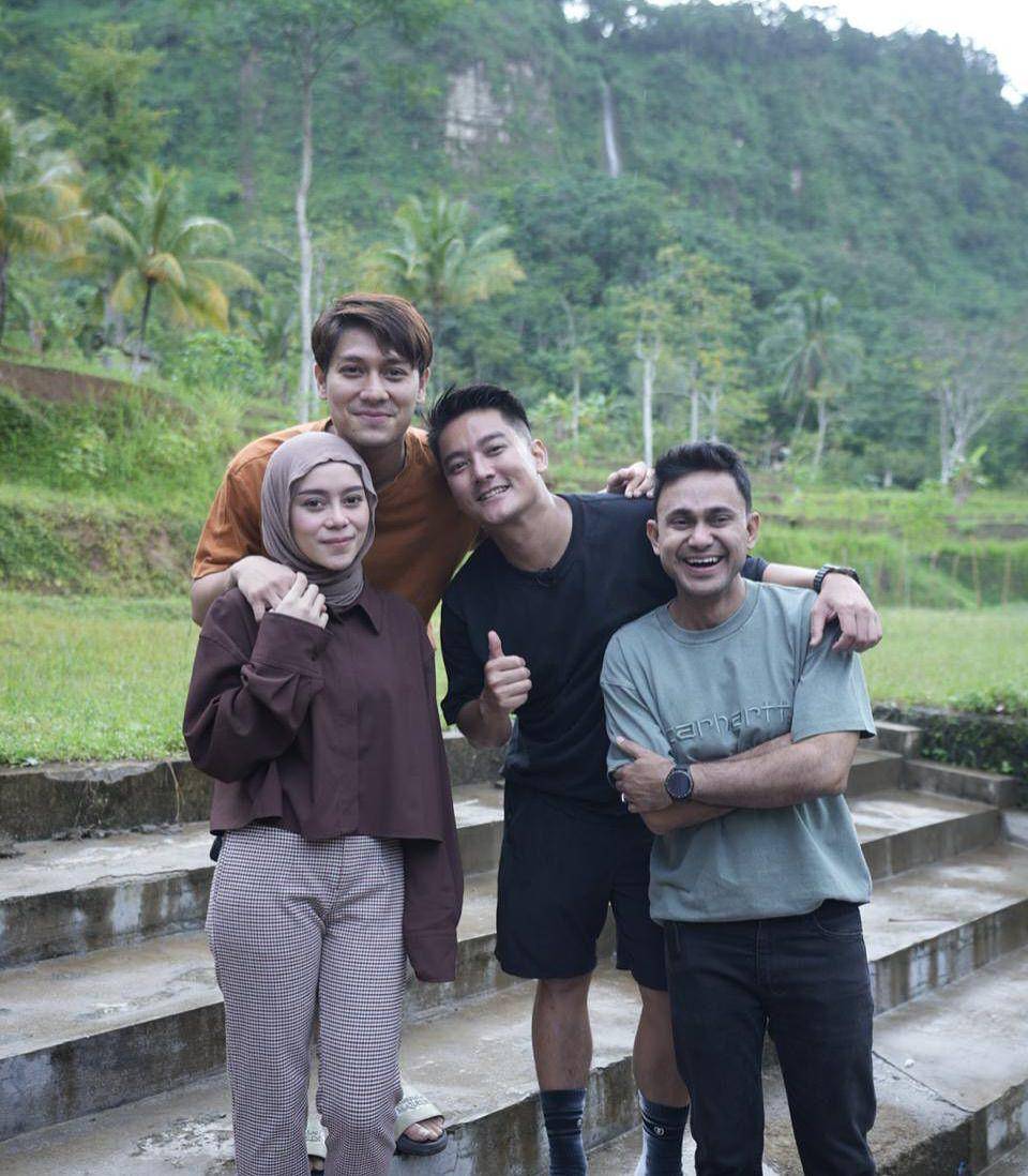 Boy William ke kampung halaman Lesti (YouTube.com/Leslar Entertainment)